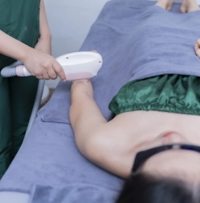 Triệt nửa tay bảo hành trọn đời